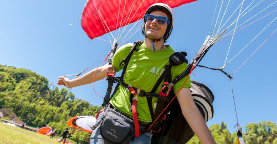 On a trial day you get to know the paraglider.