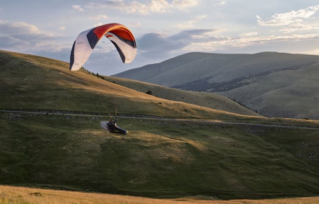 paragliding schweiz paraworld chilli6 produkte