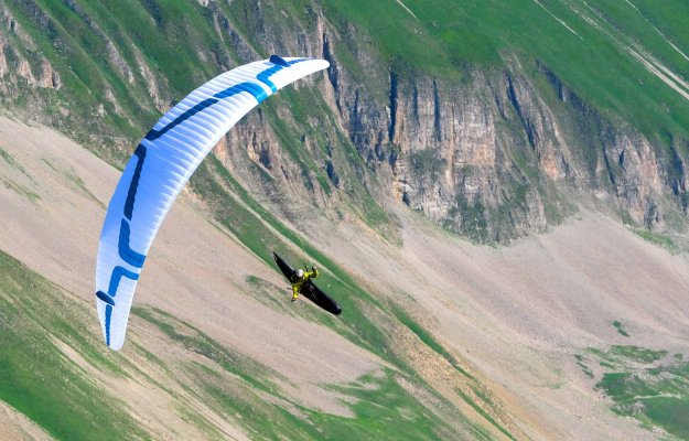paragliding schweiz paraworld lyght produkte